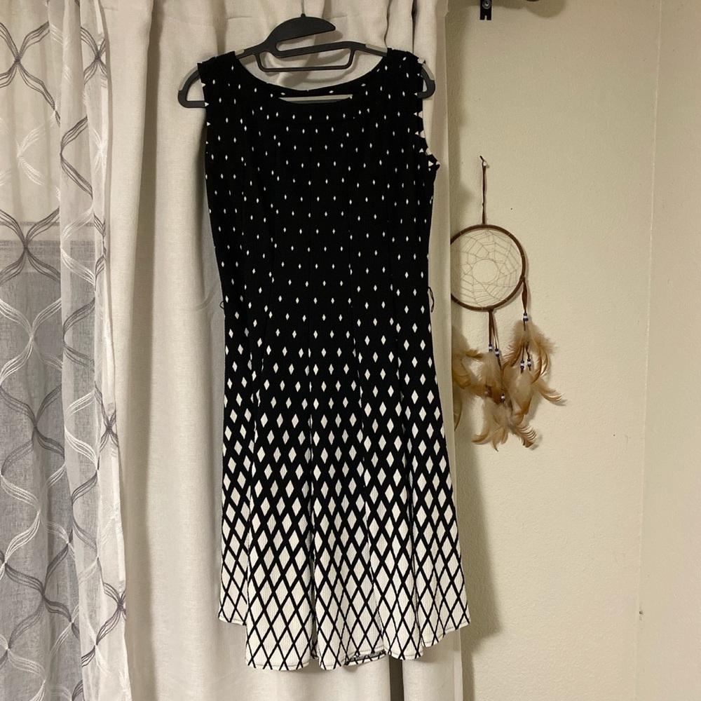 Small Black and White Ombre Midi Dress